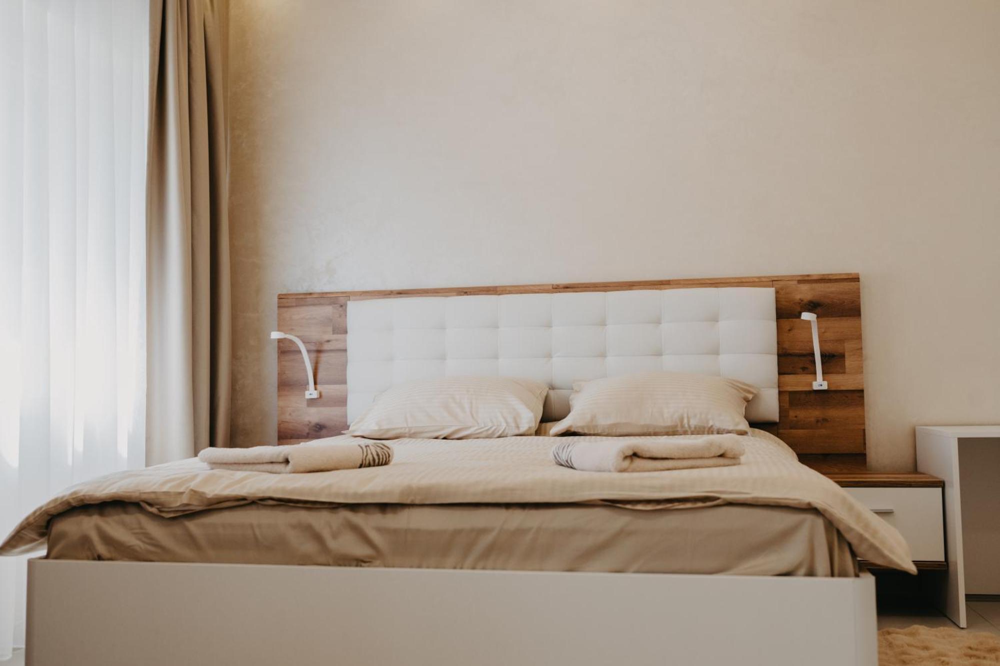 Prenociste Park Bed & Breakfast Modrica Eksteriør bilde