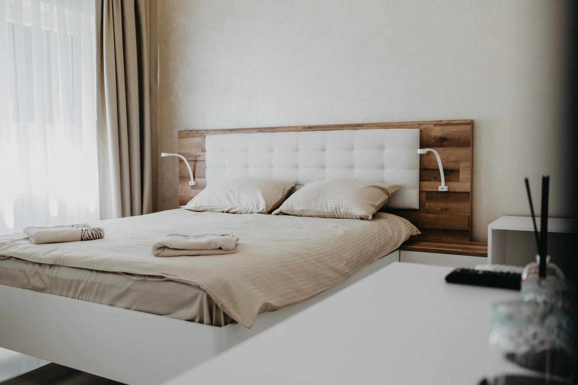 Prenociste Park Bed & Breakfast Modrica Eksteriør bilde