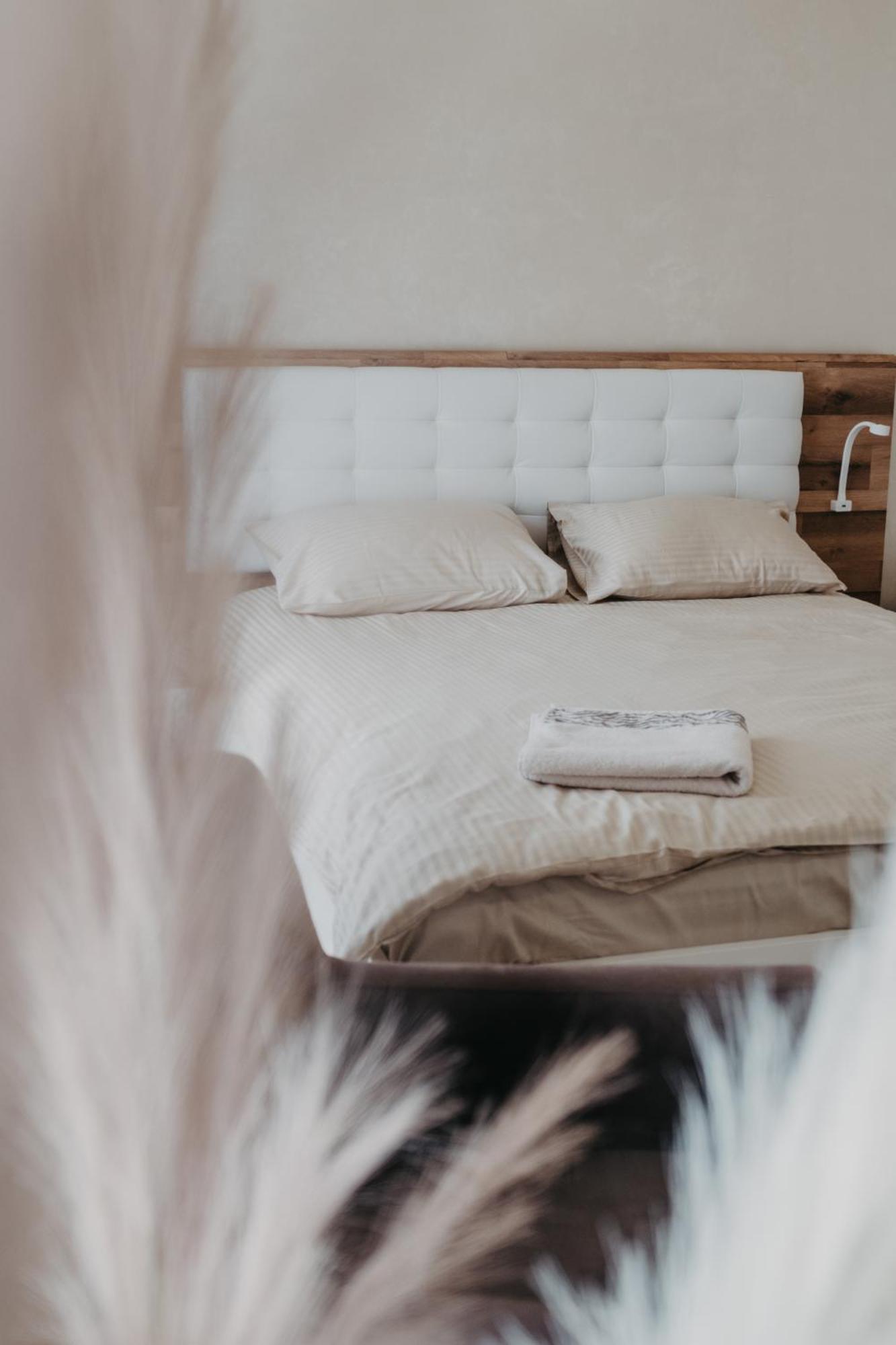 Prenociste Park Bed & Breakfast Modrica Eksteriør bilde