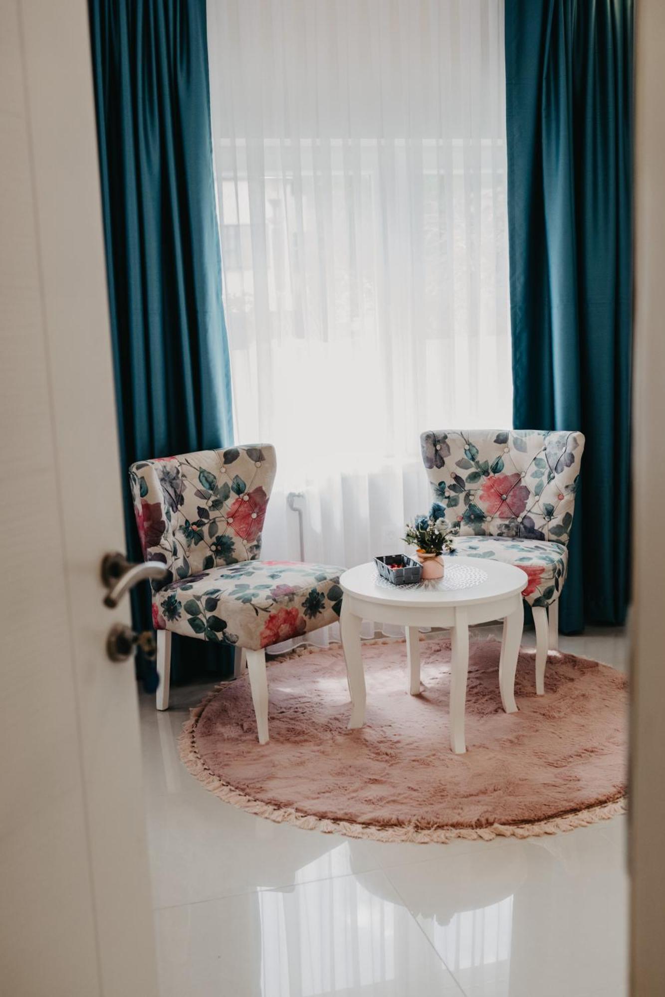 Prenociste Park Bed & Breakfast Modrica Eksteriør bilde
