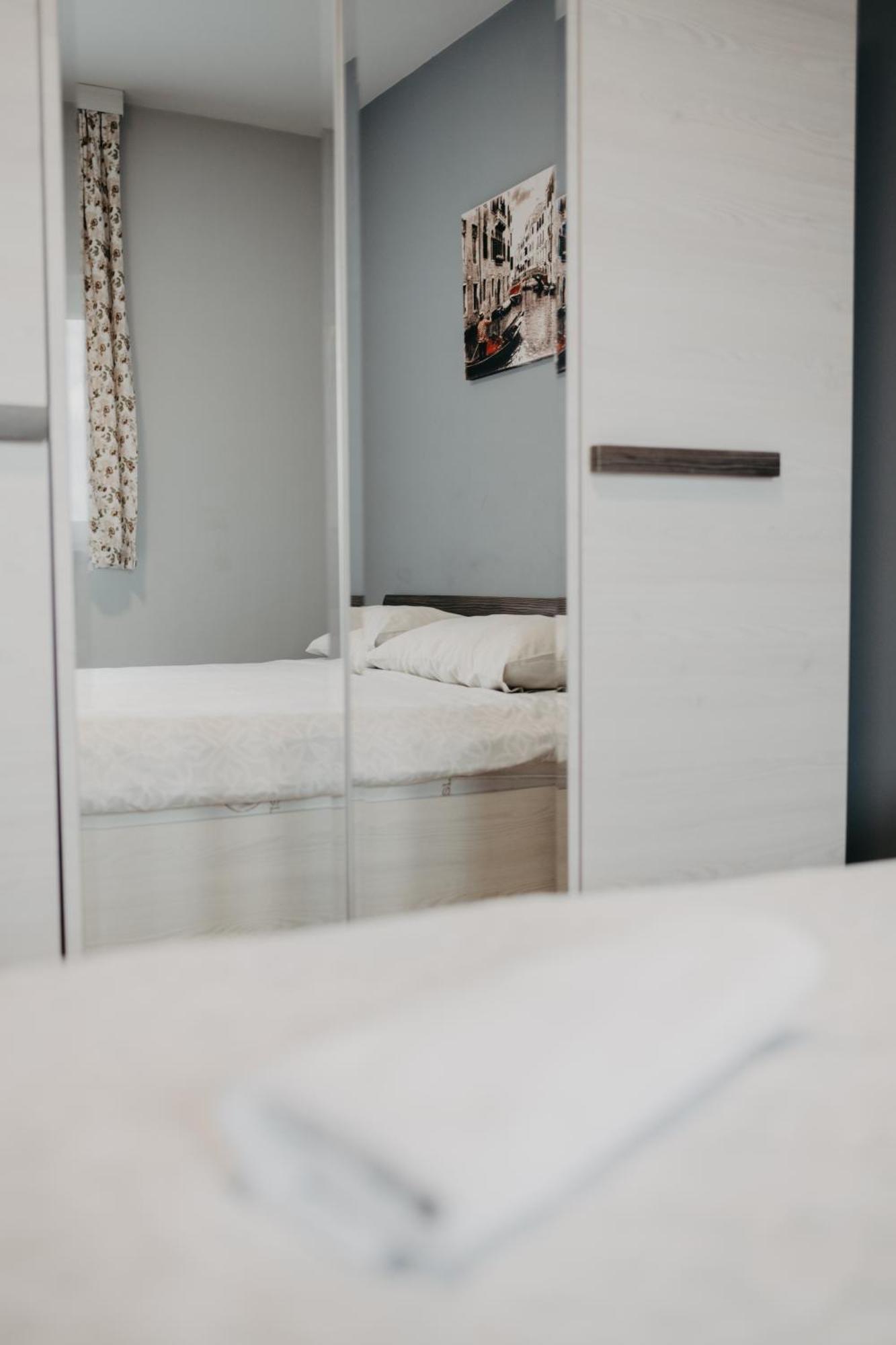 Prenociste Park Bed & Breakfast Modrica Eksteriør bilde