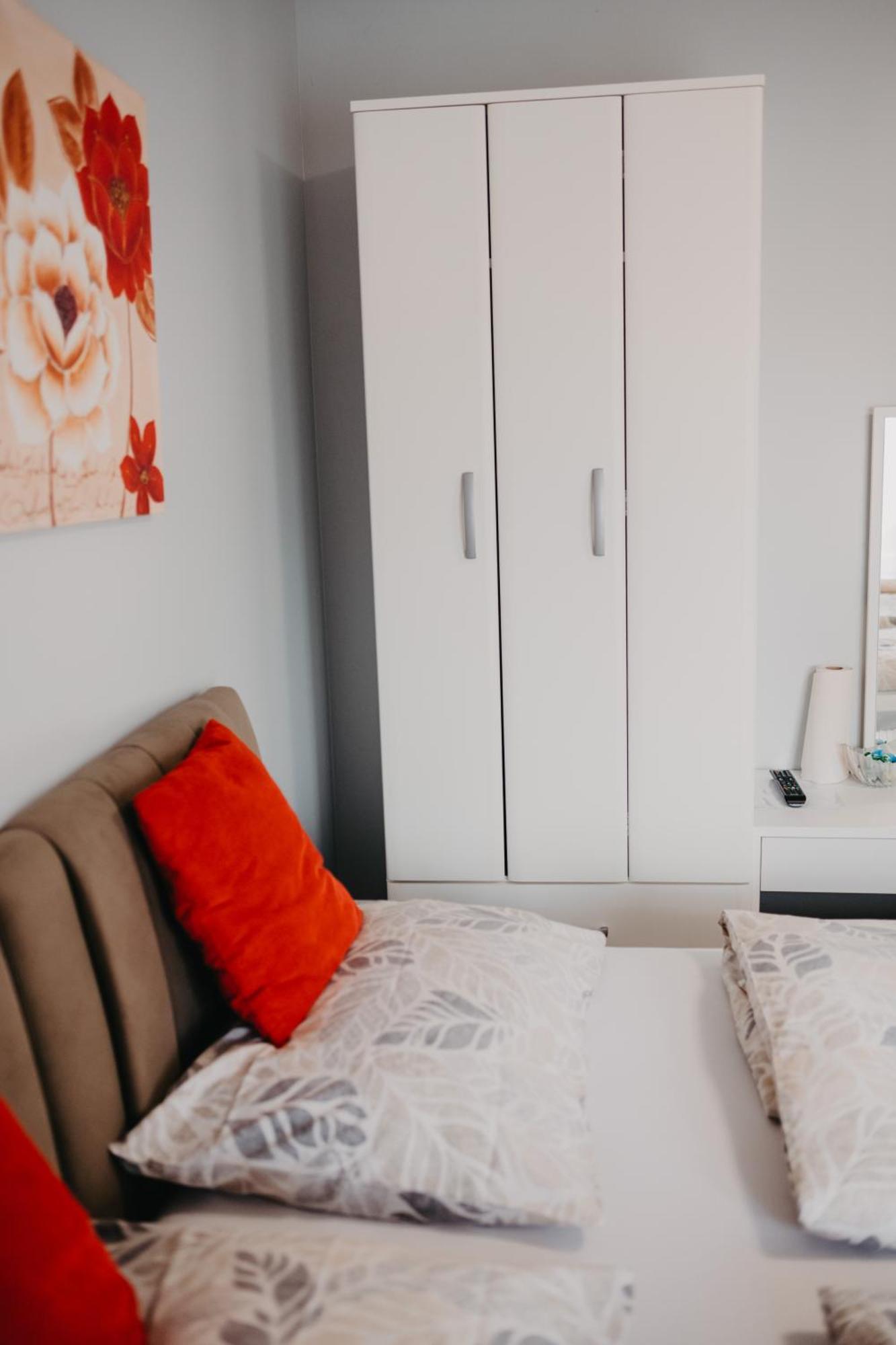 Prenociste Park Bed & Breakfast Modrica Eksteriør bilde
