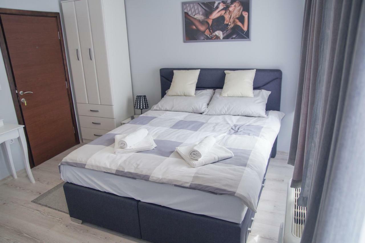 Prenociste Park Bed & Breakfast Modrica Eksteriør bilde